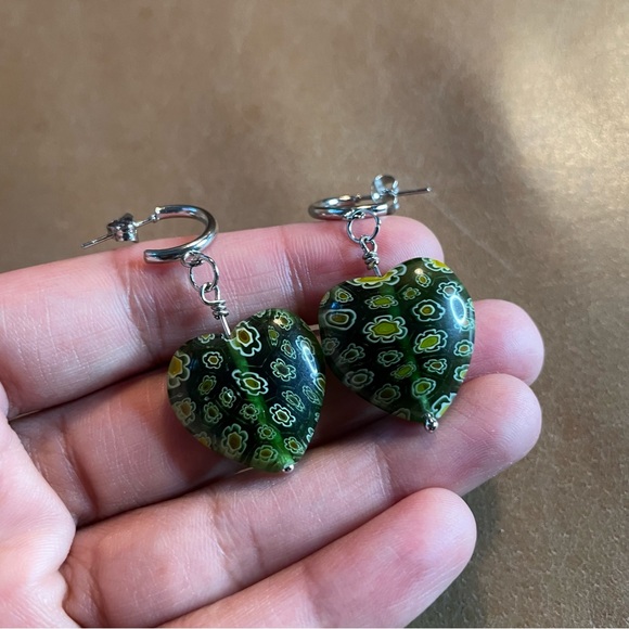 💚 Green heart Italian Millefiori floral earrings green silver - Picture 6 of 8
